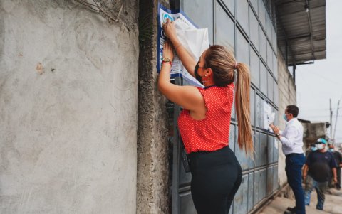 Control. En el operativo participaron funcionarios de la CNT y del Municipio.