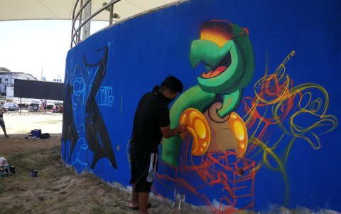 Arte. En las obras también participaron grafiteros.