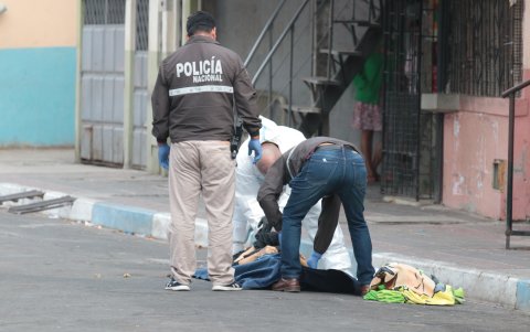 Hasta ayer, la Policía registraba 409 muertes violentas en el Distrito Metropolitano de Guayaquil (DMG), en 2021. El último crimen se registró en las calles Rosendo Avilés y 48 (suburbio).