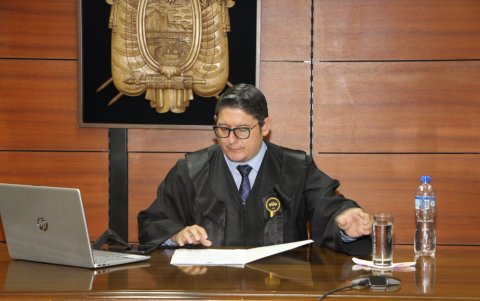 Walter Macías fue suspendido por una denuncia administrativa presentada en marzo de 2023.