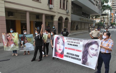 Referencial. Uno de los casos que más reclamo ha suscitado es el femicidio de Lisbeth Baquerizo. Su pareja está prófuga.