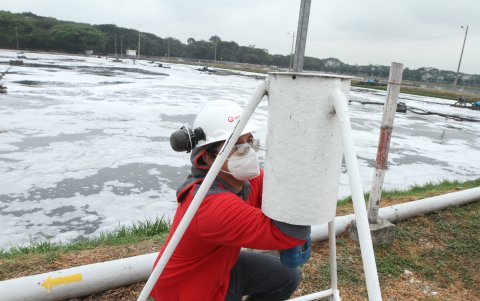 2. Medición. El consorcio mide la calidad del aire inhalado en tres puntos, incluido uno en La Puntilla.