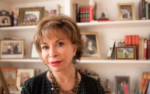 La escritora es además miembro de la Academia Estadounidense de las Artes y las Letras.