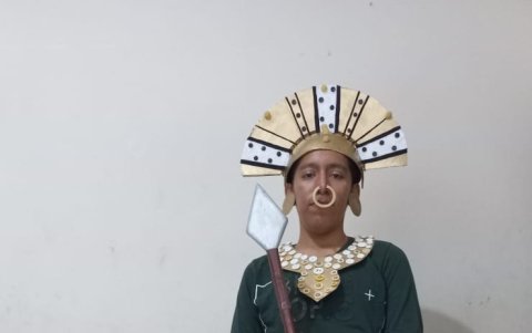 Rubén Coraizaca participó con su perra Milly en la representación de las figurinas.