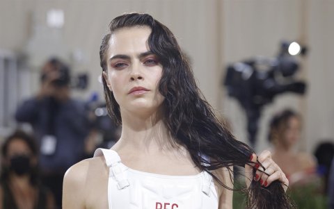 Cara Delevingne en el Met Gala.