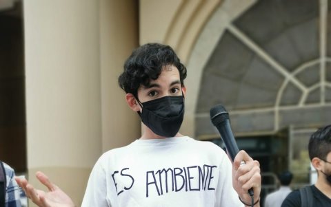 Alejandro Luque, de los más jóvenes de los ambientalistas locales.