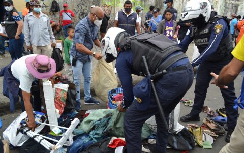 Operativo. El Municipio argumenta que a diario se ejecutan controles, pero regresan.