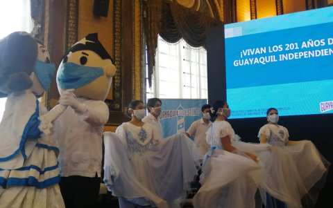 Durante la presentación de la agenda, hubo un show musical.