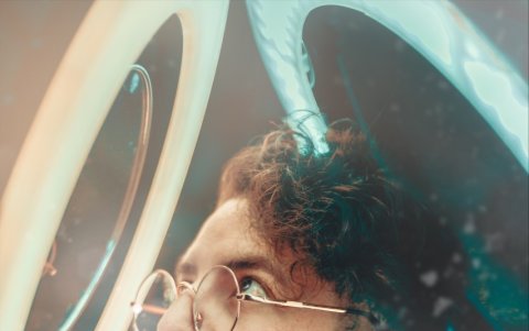 Disfruta y vive  de la creatividad que le da esta profesión que tanto ama