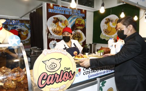 Diversidad. Hay comida a la venta de 09:00 a 21:00, hasta el domingo próximo.