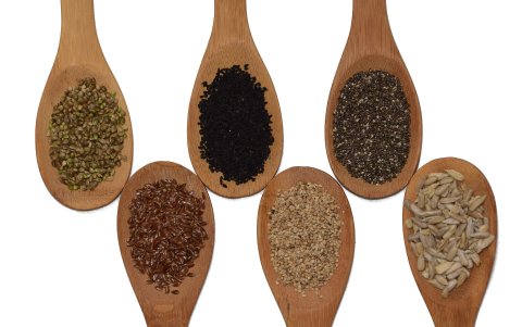 Las semillas se las puede incluir en la dieta diaria en pequeñas porciones