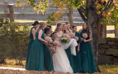 La boda fue íntima y Coldplay tocó en la fiesta.