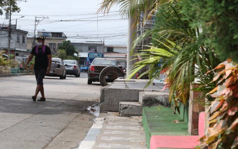 Así son al menos seis manzanas del sector.