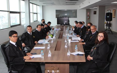 Jueces de la Corte Nacional de Justicia (CNJ) sesionaban en el noveno edificio de la Corte de Guayaquil cuando de dio la alerta.