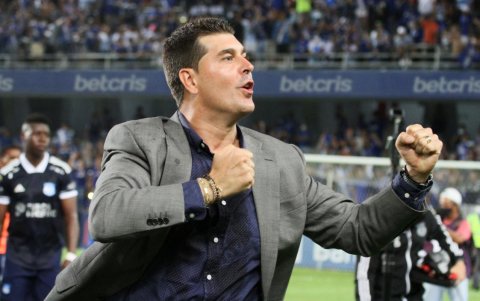 Ismael Rescalvo se perfila como el principal candidato a DT de Barcelona SC.