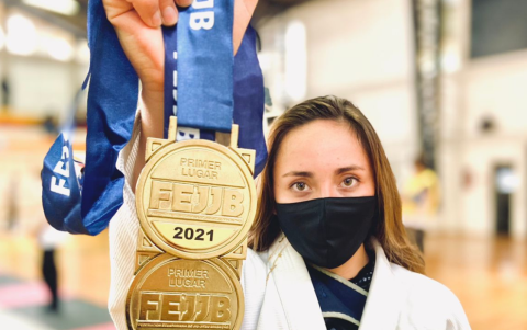 Samantha Sáenz dominó el Circuito Ecuatoriano de Jiu Jitsu en el año 2020, donde se proclamó supercampeona.