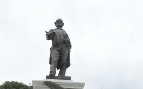 Vicente Rocafuerte. Su mausoleo está en el Cementerio Patrimonial de Guayaquil. El exgobernanante sentó las bases republicanas y fue un propulsor de la independencia.