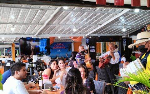 Además de la playa, en Manabí se disfrutó de la gastronomía de la zona.