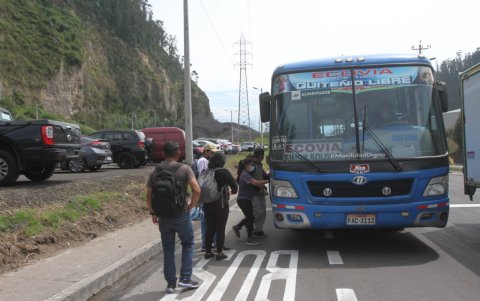 Transporte. Las líneas de bus que pasan por la zona no satisfacen a los usuarios.