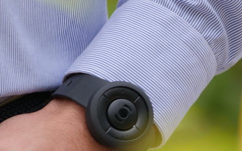 Otro de los avances es un dispositivo personal compacto que tiene la forma de un reloj.