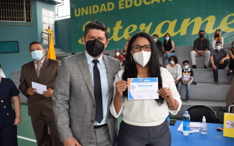 Los maestros que se destacaron el torneo, también fueron galardonados.