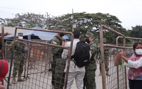 27 % de los presos están encarcelados por delitos relacionados con el tráfico de drogas.