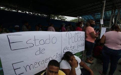Parientes de los privados de libertad denuncian falta de atención.
