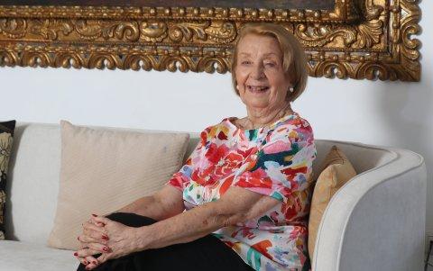 A sus 94 años es una dama encantadora que irradia alegría y tiene su memoria intacta.