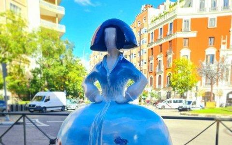 Las calles y plazas de Madrid están adornadas con 47 meninas de 1,80 metros de altura.