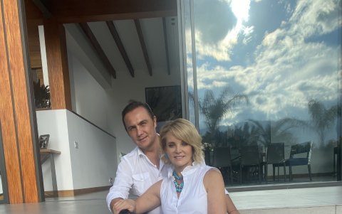 Su esposo Juan Fernando, ha sido su gran apoyo tanto en las derrotas como en las victorias..