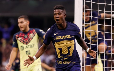 Washington Corozo fue clave para la clasificación de Pumas.