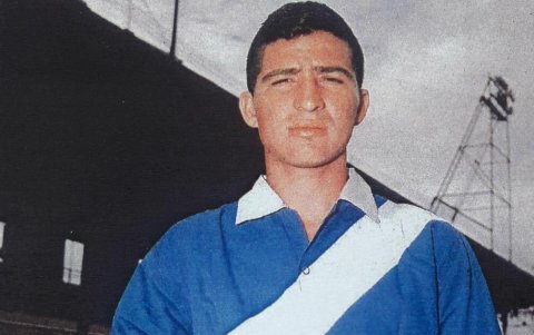 Pulido, quien se caracterizó por ser el generador de fútbol del equipo, brilló con Emelec en 1961.