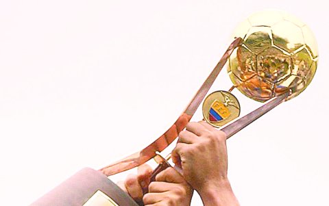 Wellington Sánchez celebra uno de los campeonatos con Emelec.