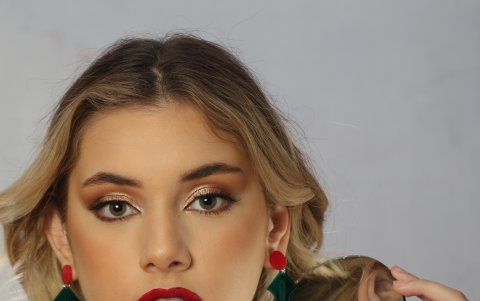 Accesorios de estilo navideño.