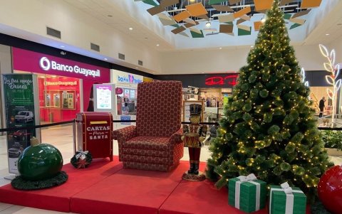 Estación navideña en Policentro