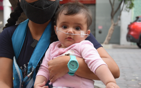 Uno de los hijos de Maritza Jaime actualmente necesita de oxígeno debido a una neumonía.