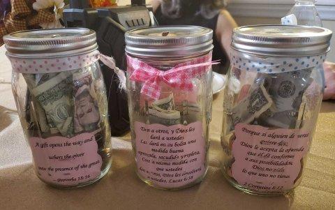 Ahorro. Algunas de las alcancías.