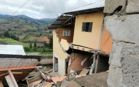 Viviendas afectadas por los deslizamientos.