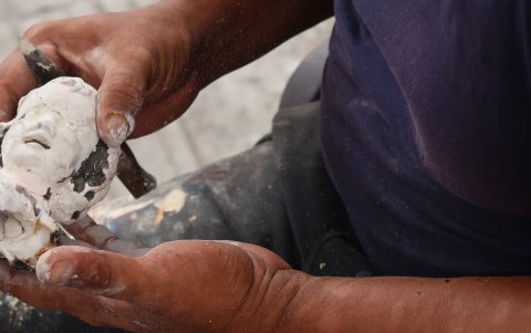 Dejar como nueva una imagen puede tomar dos días, dependiendo de los daños que tenga. El precio también varía.