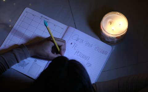 Escribir en una carta lo que uno siente y, a través de ella, perdonar, facilita el proceso de sanación, aconsejan los expertos en salud mental.