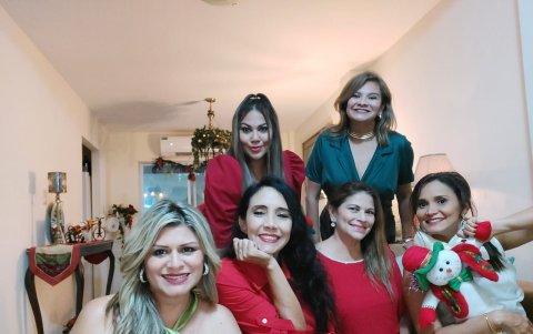 Una reunión de compañeros de trabajo.