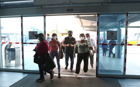 En la terminal terrestre no se pide carné de vacunación.