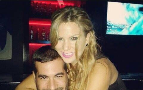 Carolina con su exesposo.