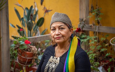 Elisa Loncón Antileo. Desde julio ejerce como presidenta de la Convención Constitucional de Chile. Es una académica mapuche, lingüista y activista por los pueblos indígenas de su país.