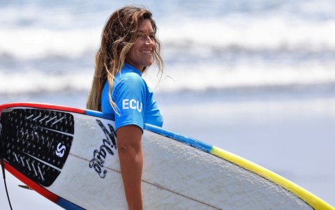 La surfista peninsular fue la primera en clasificarse en la historia del país en ese deporte a unos Juegos Olímpicos, pero la atormentó una lesión de espalda.