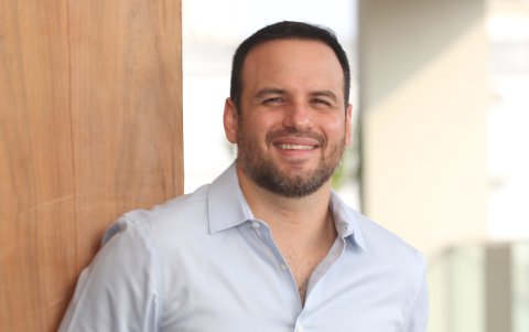 De su supuesta vinculación afectiva con Cynthia Viteri, dijo que al tratarse de una 'fake news' no le afectó.