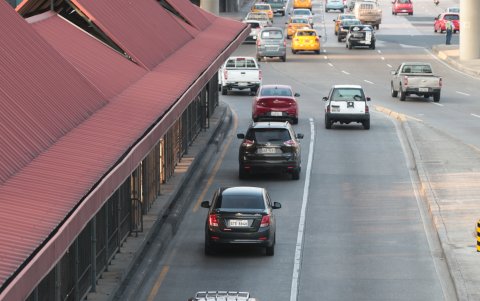 Bastaron dos minutos, para ver imágenes de este tipo en las paradas del norte y del sur.