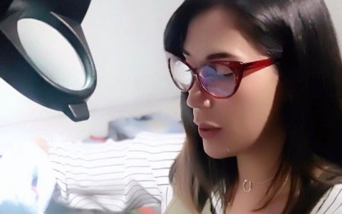 Daniela Peñafiel elabora joyería con cenizas y pelos de mascotas de todo tipo.