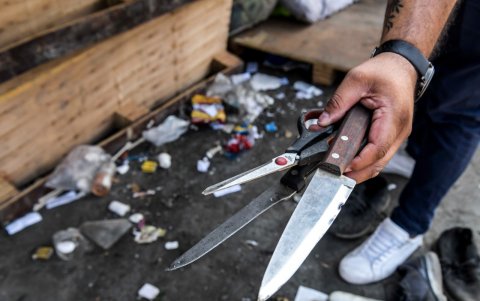 Estas son algunas de las armas que se hallaron bajo los puentes.