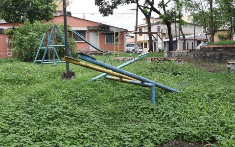 Parques descuidados en el norte